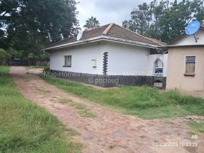 3 Bedroom House for Sale in Waterfalls, Harare