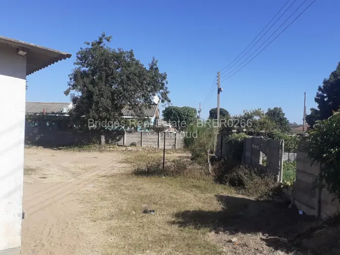 6 Bedroom Cottage/Garden Flat for Sale in Ruwa, Ruwa