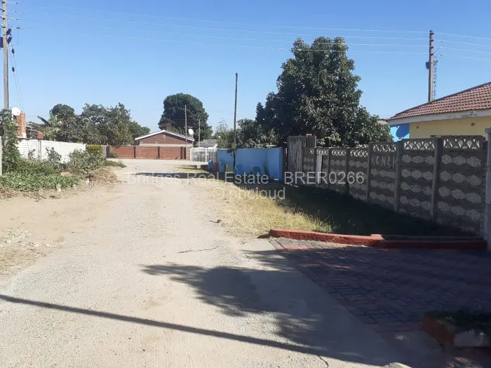 6 Bedroom Cottage/Garden Flat for Sale in Ruwa, Ruwa