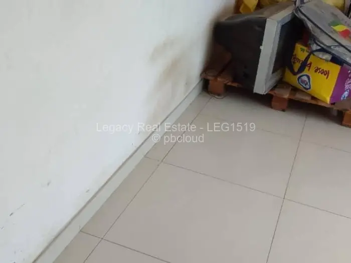 6 Bedroom House for Sale in Rockview, Harare