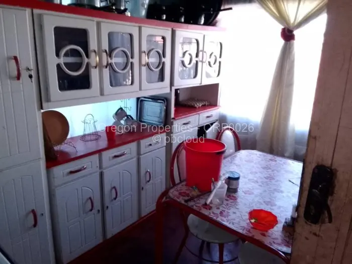 7 Bedroom House for Sale in Budiriro, Harare