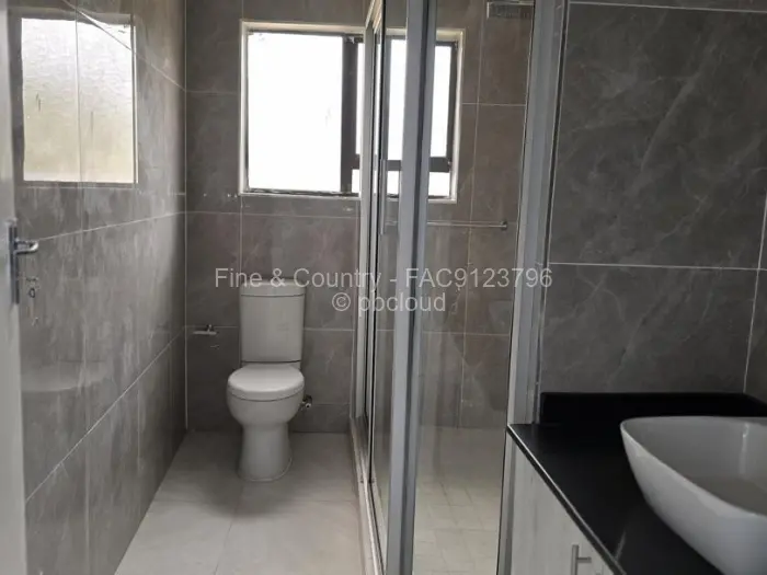 Townhouse/Complex/Cluster to Rent in The Grange, Harare