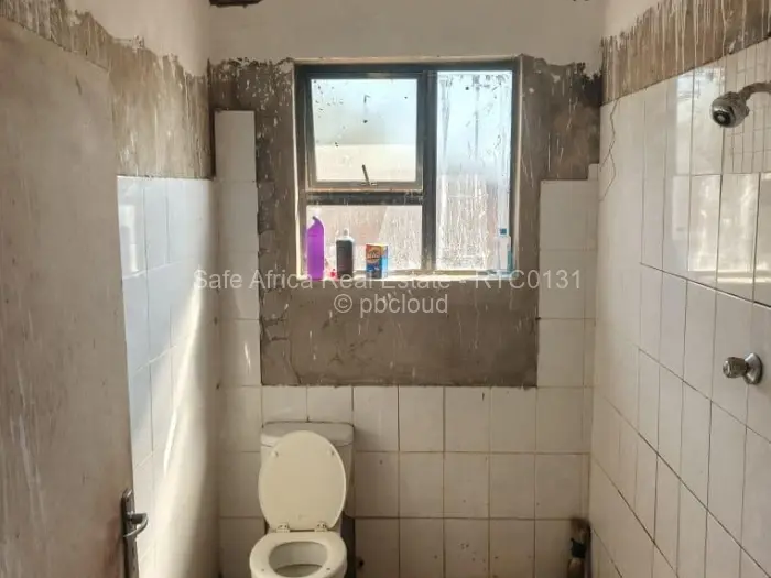 4 Bedroom House for Sale in Damofalls, Damofalls