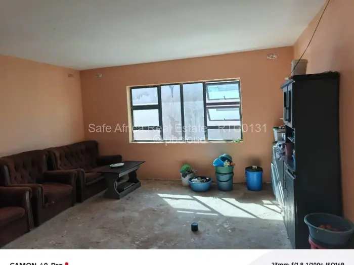 4 Bedroom House for Sale in Damofalls, Damofalls