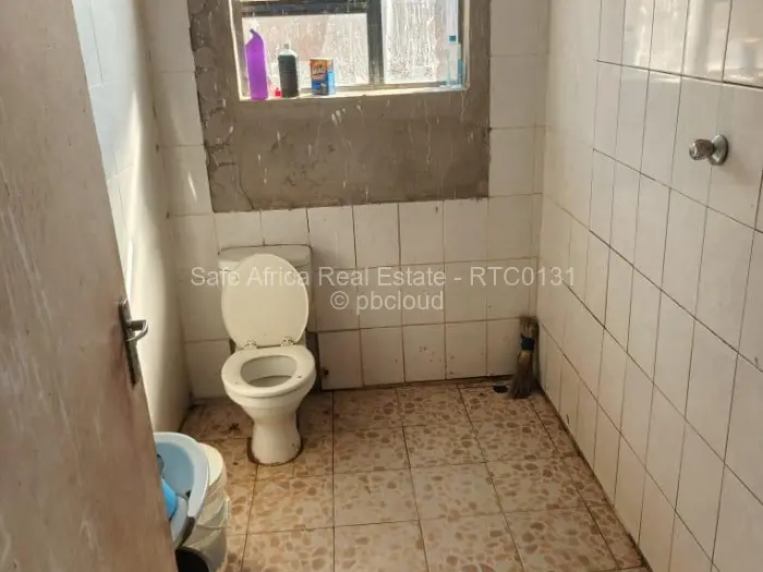 4 Bedroom House for Sale in Damofalls, Damofalls