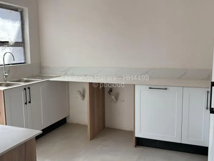 Townhouse/Cluster for Sale in Newlands, Harare