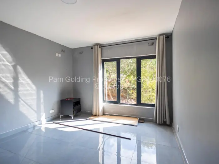 10 Bedroom House for Sale in Greystone Park, Harare