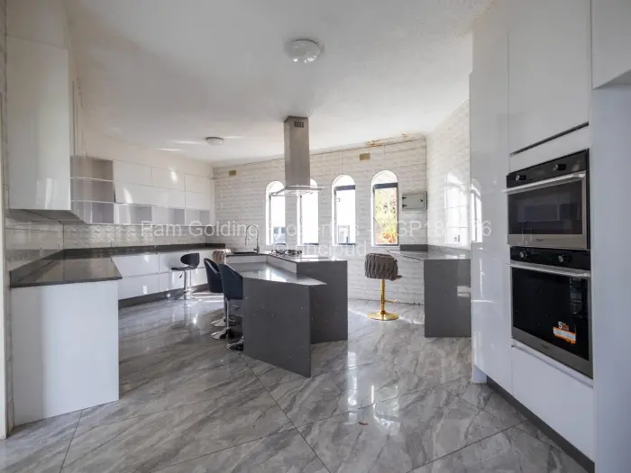 10 Bedroom House for Sale in Greystone Park, Harare