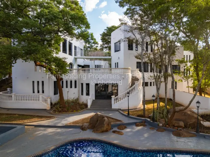 10 Bedroom House for Sale in Greystone Park, Harare