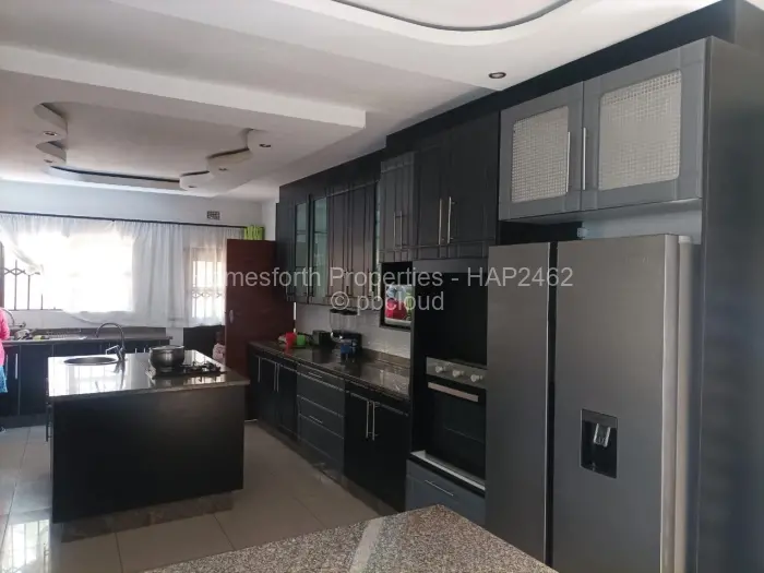 5 Bedroom House for Sale in Waterfalls, Harare