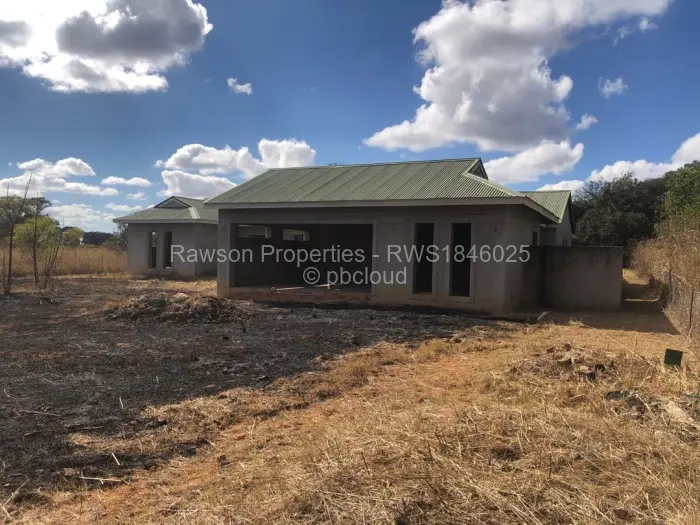 4 Bedroom House for Sale in Ruwa, Ruwa