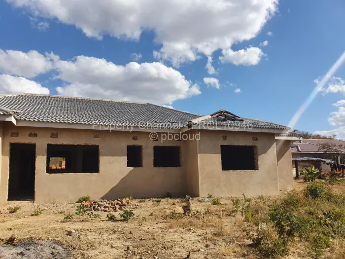 4 Bedroom House for Sale in Kadoma, Kadoma