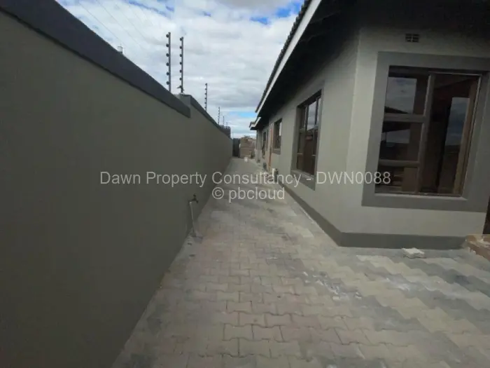4 Bedroom House for Sale in Mabvazuva Estates, Ruwa
