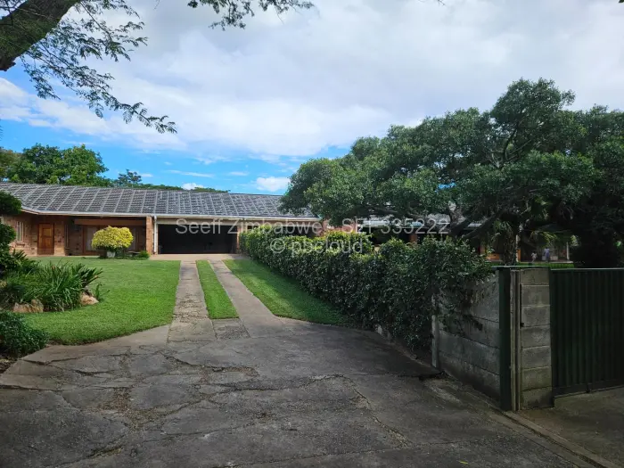 Townhouse/Complex/Cluster for Sale in Burnside, Bulawayo