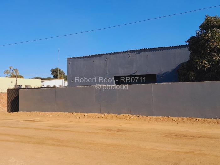 Warehouse/Industrial to Rent in Chitungwiza, Chitungwiza