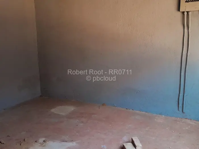 Warehouse/Industrial to Rent in Chitungwiza, Chitungwiza