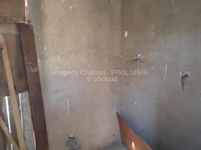 2 Bedroom Cottage/Garden Flat for Sale in Zimre Park, Harare
