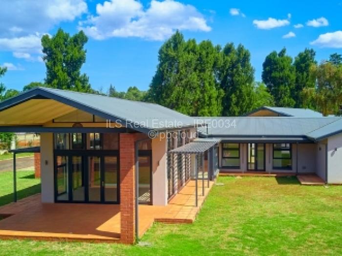 Townhouse/Cluster for Sale in Helensvale, Harare