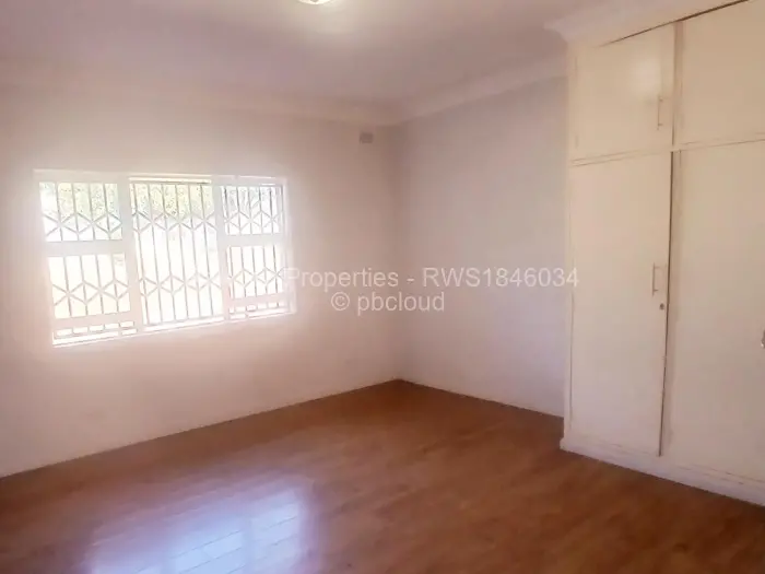 5 Bedroom House for Sale in Borrowdale, Harare