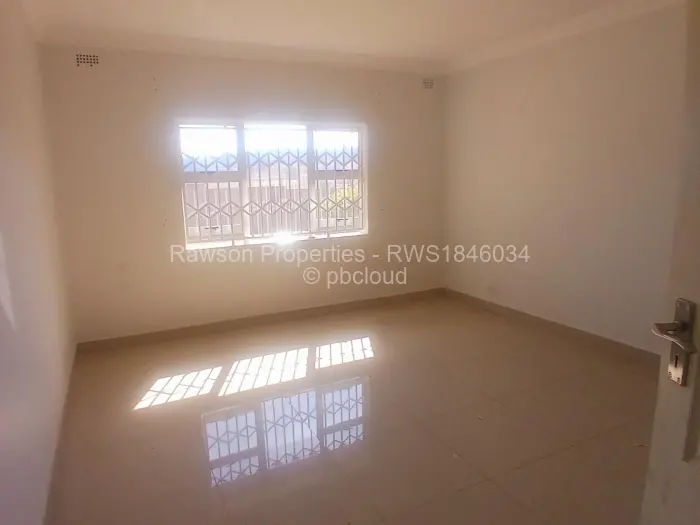 5 Bedroom House for Sale in Borrowdale, Harare