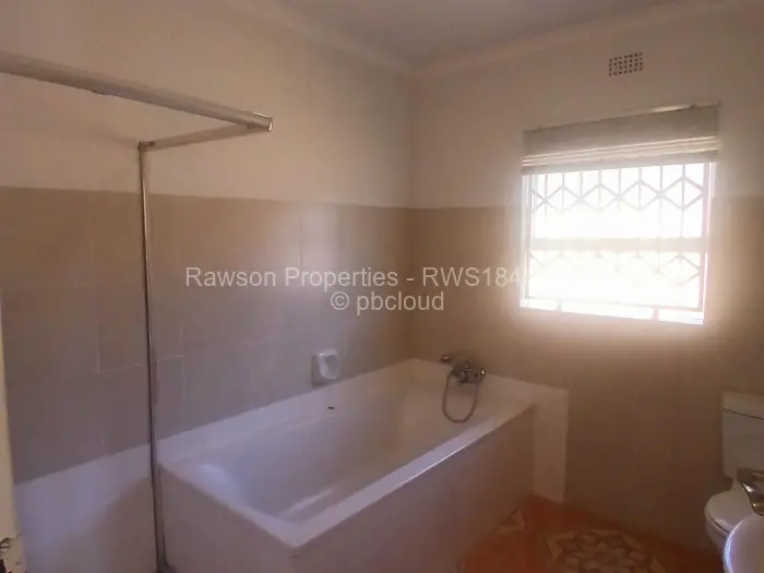 5 Bedroom House for Sale in Borrowdale, Harare