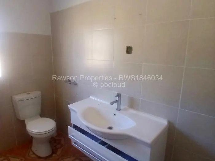 5 Bedroom House for Sale in Borrowdale, Harare