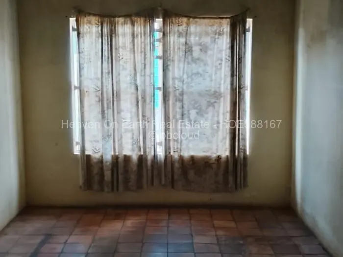 5 Bedroom House for Sale in Greendale, Harare
