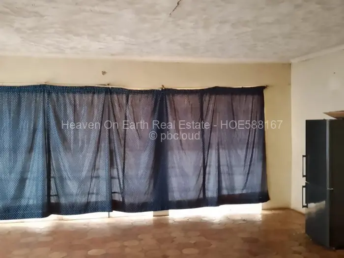 5 Bedroom House for Sale in Greendale, Harare