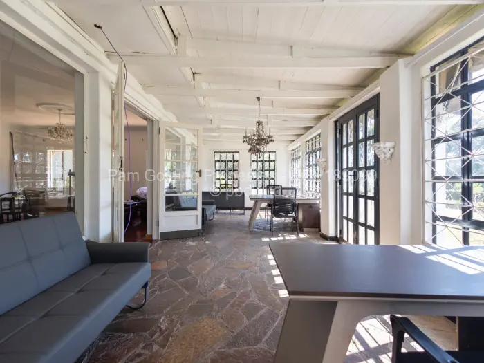 9 Bedroom House for Sale in Borrowdale, Harare