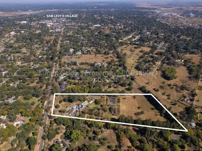 9 Bedroom House for Sale in Borrowdale, Harare