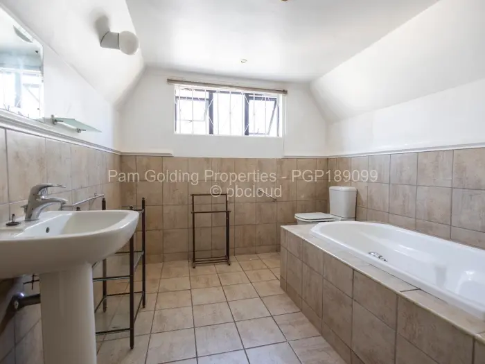 9 Bedroom House for Sale in Borrowdale, Harare