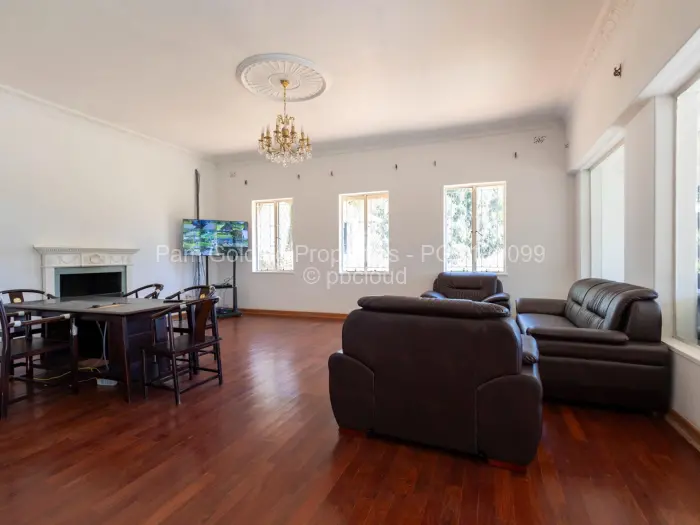 9 Bedroom House for Sale in Borrowdale, Harare