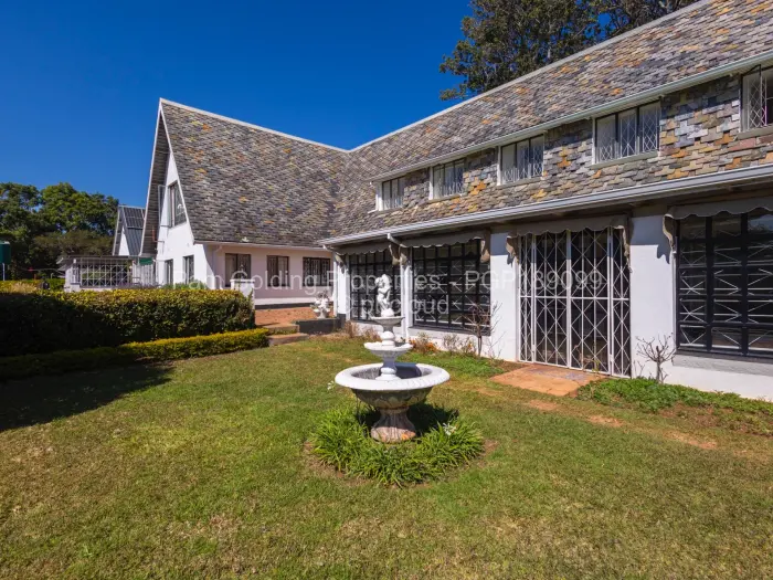 9 Bedroom House for Sale in Borrowdale, Harare