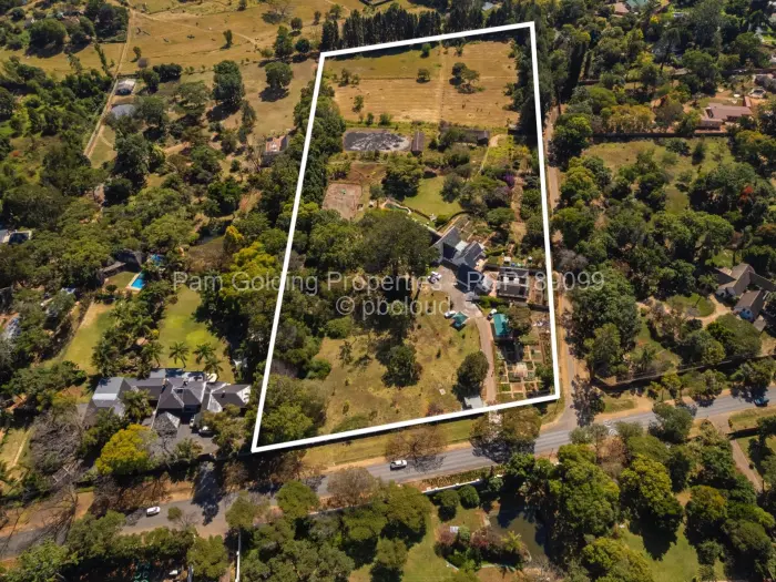 9 Bedroom House for Sale in Borrowdale, Harare