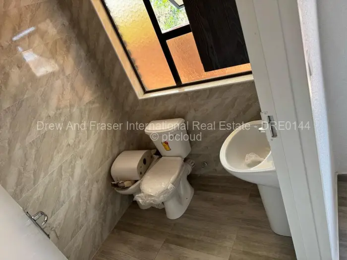 4 Bedroom House for Sale in Mabvazuva Estates, Ruwa