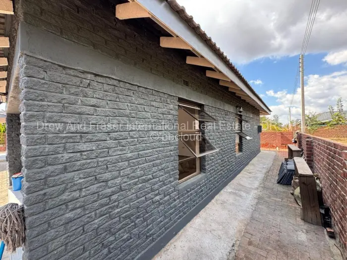 4 Bedroom House for Sale in Mabvazuva Estates, Ruwa
