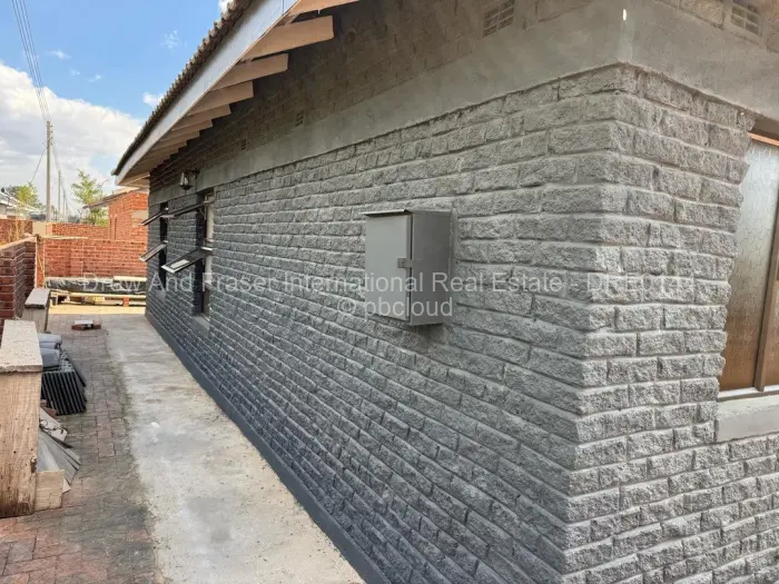 4 Bedroom House for Sale in Mabvazuva Estates, Ruwa