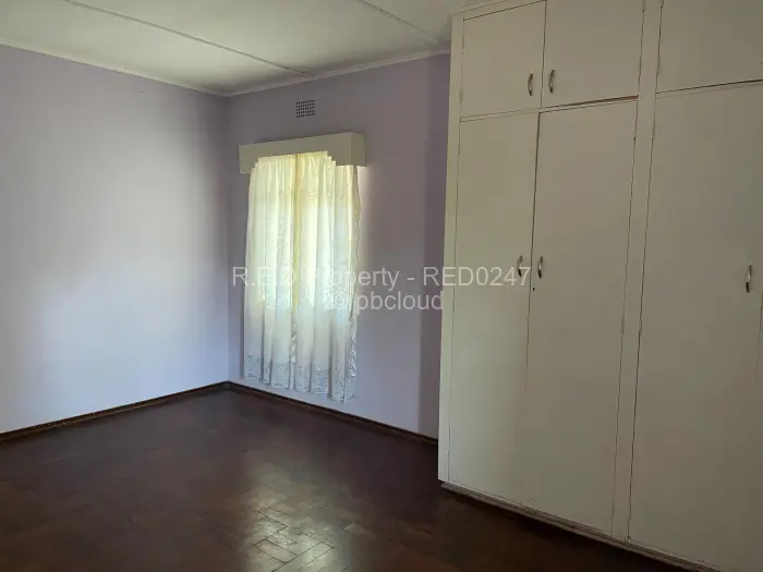 3 Bedroom House for Sale in Hillcrest, Bulawayo