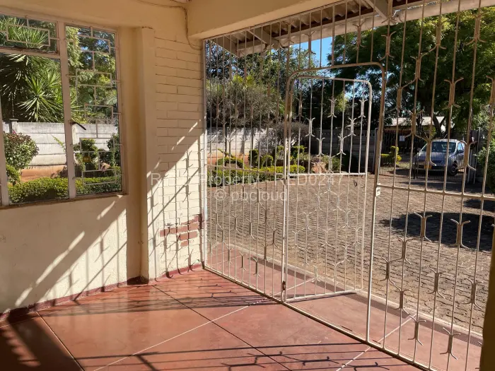 3 Bedroom House for Sale in Hillcrest, Bulawayo