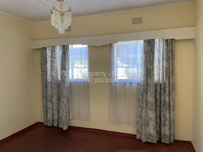 3 Bedroom House for Sale in Hillcrest, Bulawayo