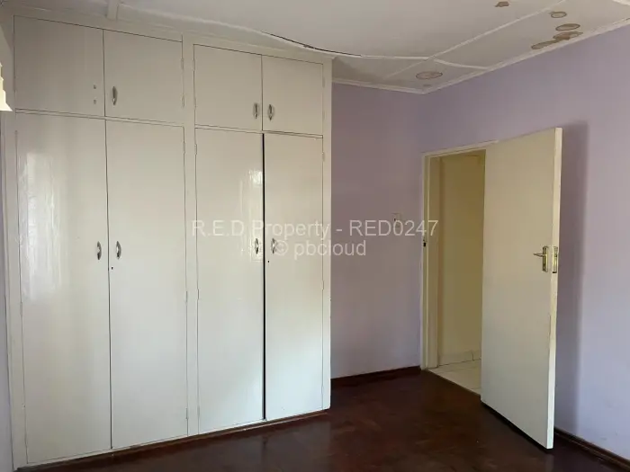 3 Bedroom House for Sale in Hillcrest, Bulawayo