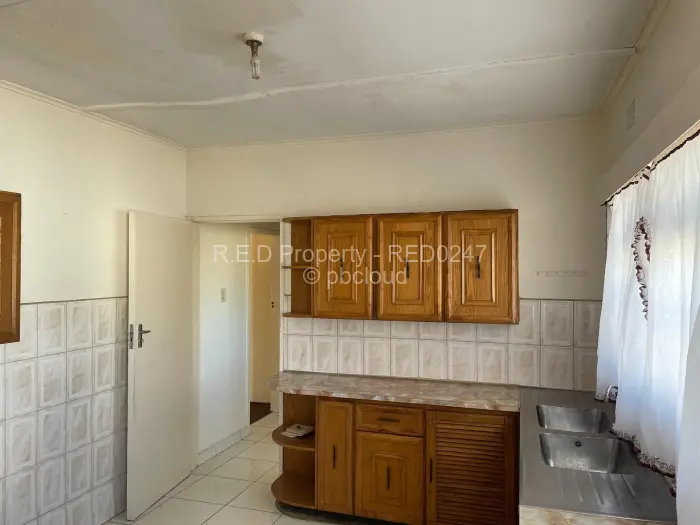 3 Bedroom House for Sale in Hillcrest, Bulawayo