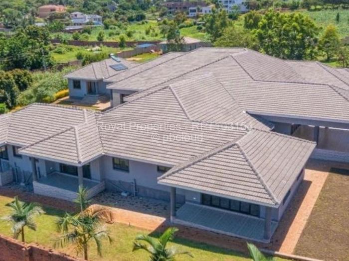 8 Bedroom House for Sale in Brookeview, Harare