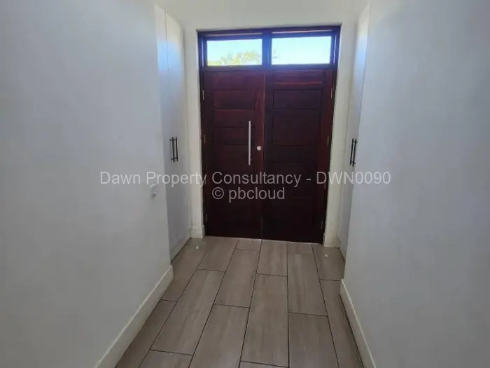 Townhouse/Cluster for Sale in Arlington, Harare