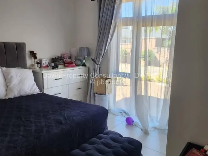 Townhouse/Cluster for Sale in Arlington, Harare