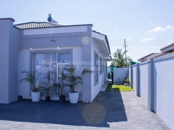 4 Bedroom House for Sale in Mabvazuva Estates, Ruwa