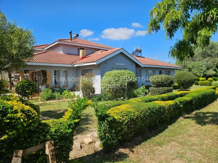 7 Bedroom House for Sale in Matsheumhlope, Bulawayo