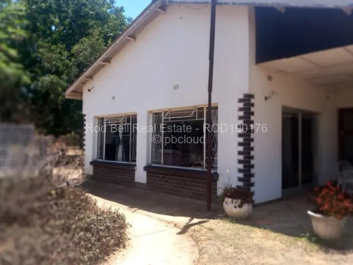 4 Bedroom House for Sale in Mvurwi, Mvurwi