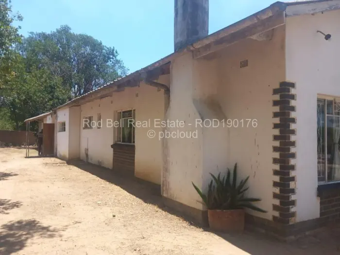 4 Bedroom House for Sale in Mvurwi, Mvurwi