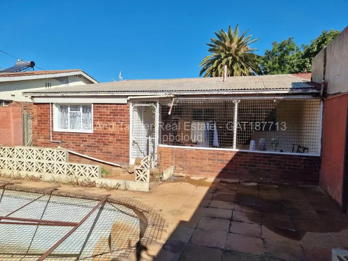 3 Bedroom House for Sale in Paddonhurst, Bulawayo